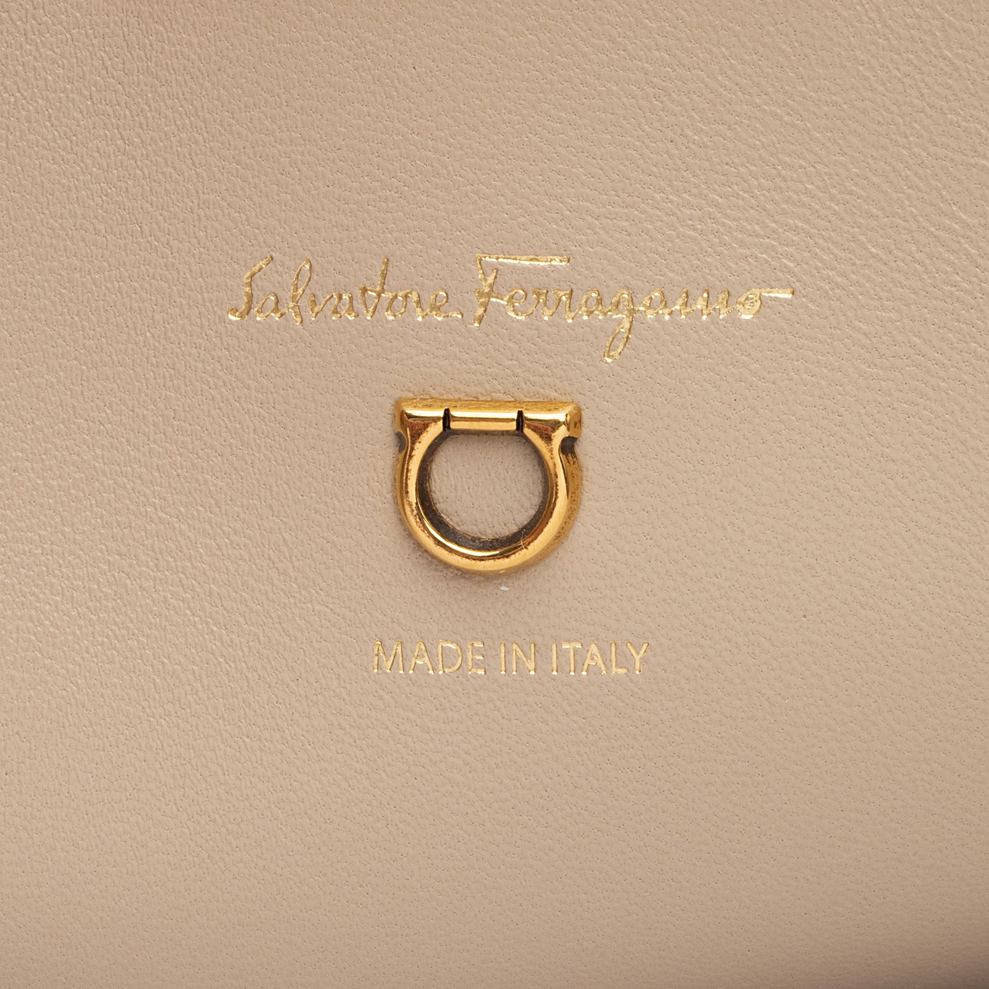 Salvatore Ferragamo Calfskin Studio Small Tote (SHF-tSZq4B)