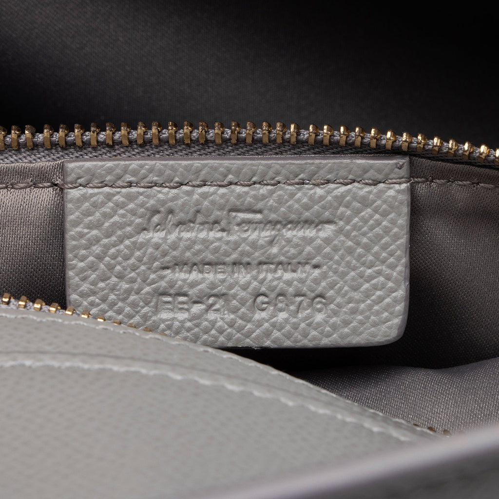 Salvatore Ferragamo Calfskin Today Medium Tote (SHF-9Eklg7)