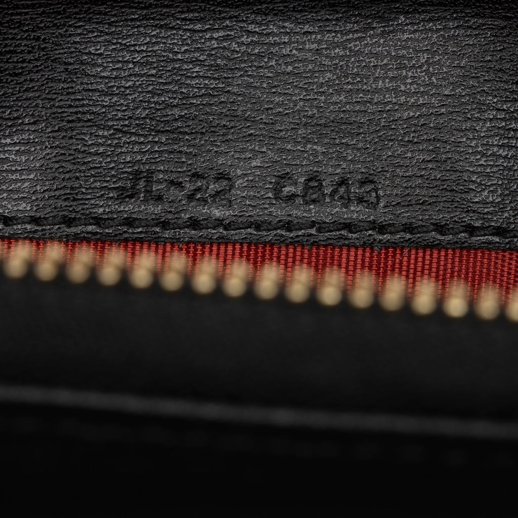 Salvatore Ferragamo Smooth Calfskin Gancio Zip Around Continental Wallet (SHF-9rd3fI)