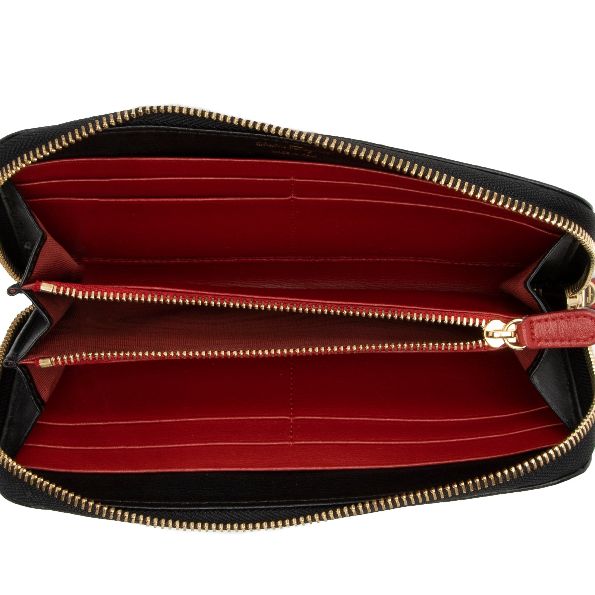 Salvatore Ferragamo Smooth Calfskin Gancio Zip Around Continental Wallet (SHF-9rd3fI)