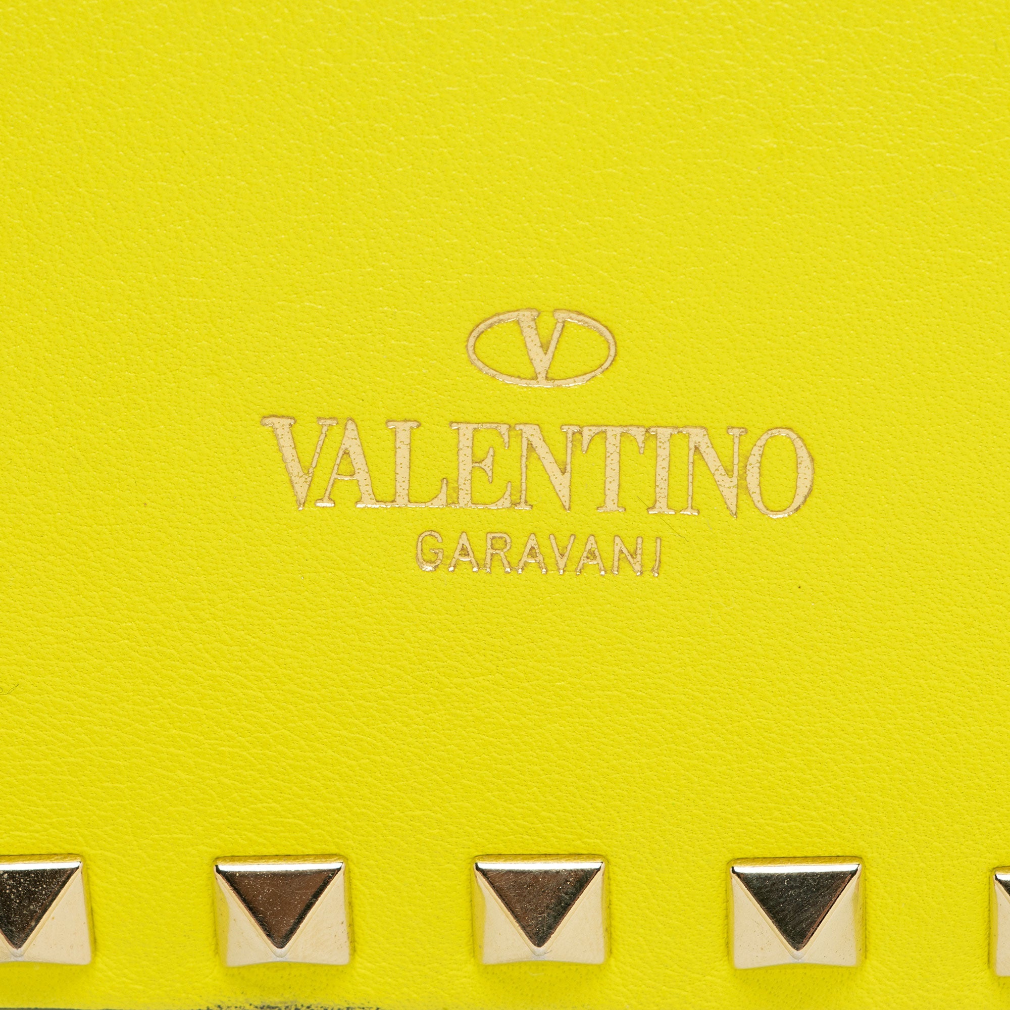 Valentino Calfskin Rockstud Bracelet Clutch (SHF-bBMezp)