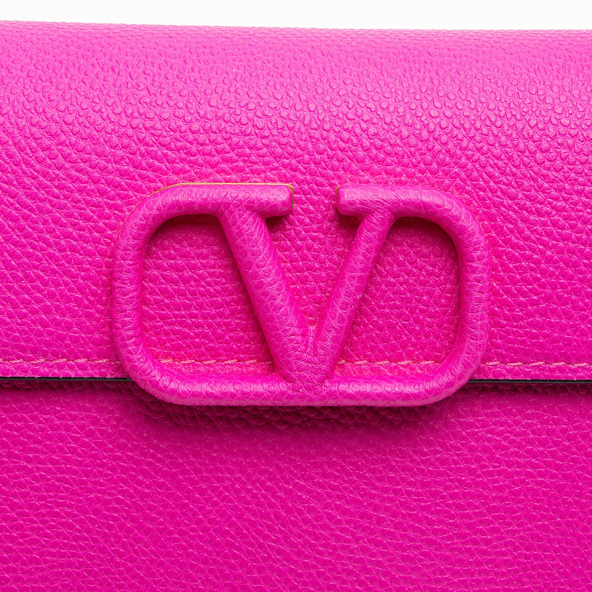 Valentino Calfskin VLogo Wallet on Chain