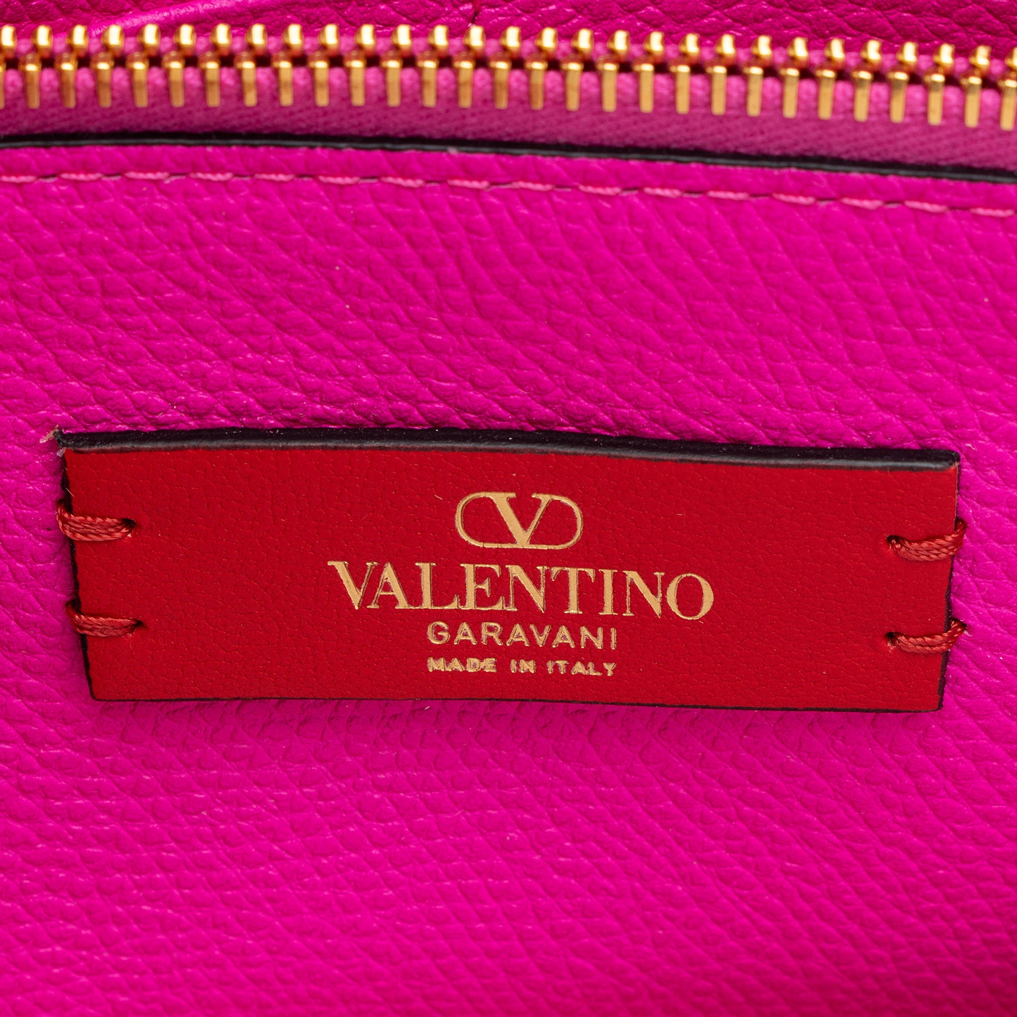 Valentino Calfskin VLogo Wallet on Chain