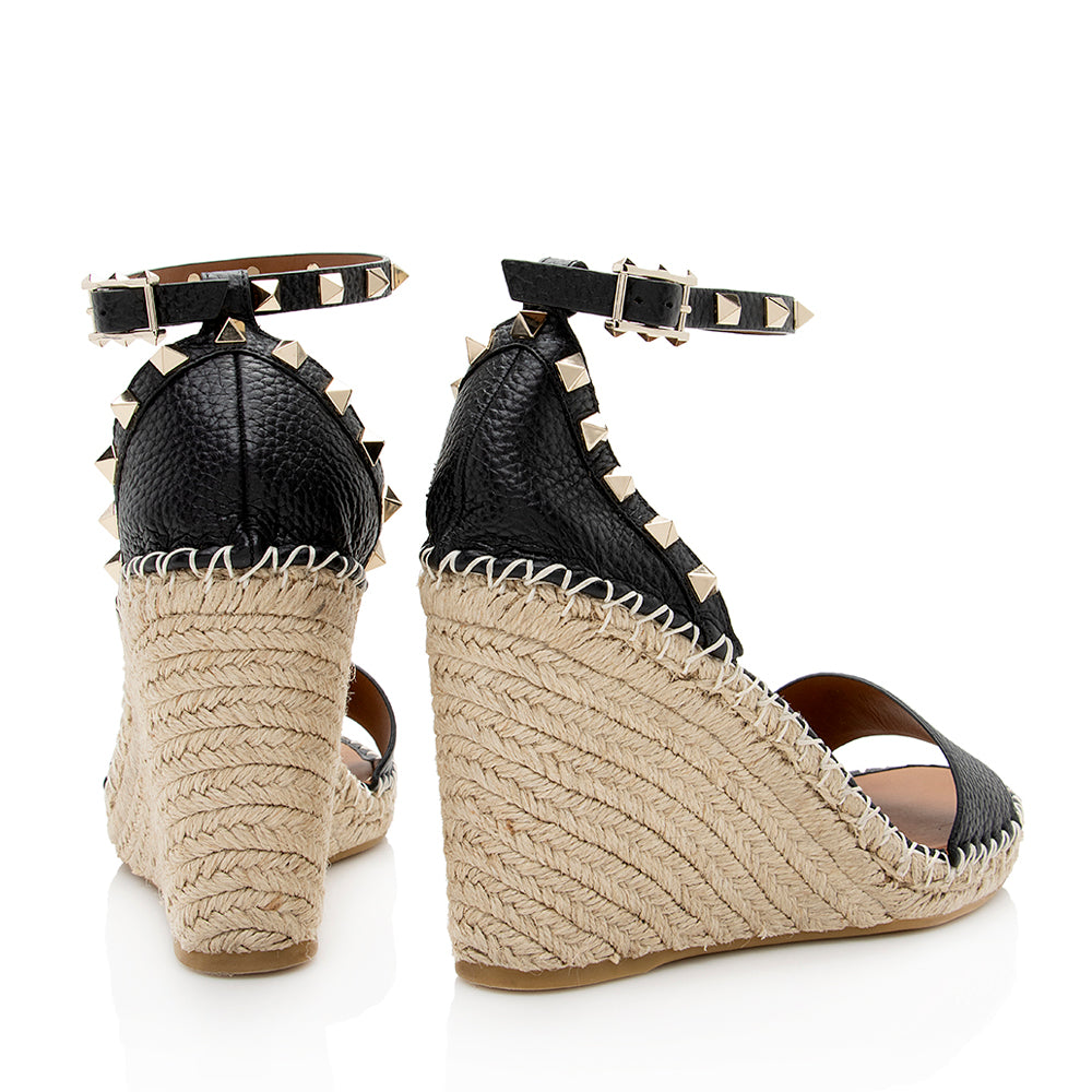 Valentino Grainy Calfskin Double Rockstud Wedge Sandals - Size 9 / 39 (SHF-19232)