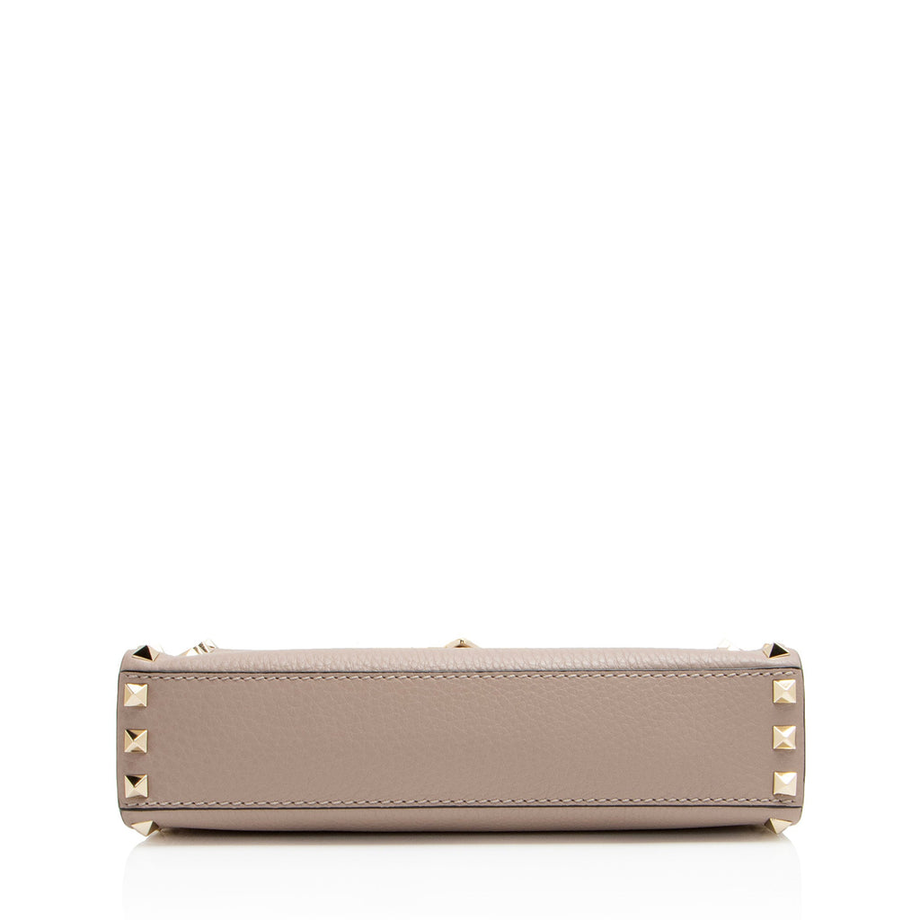 Valentino Grainy Calfskin Rockstud Flap Small Crossbody (SHF-yYGh00)