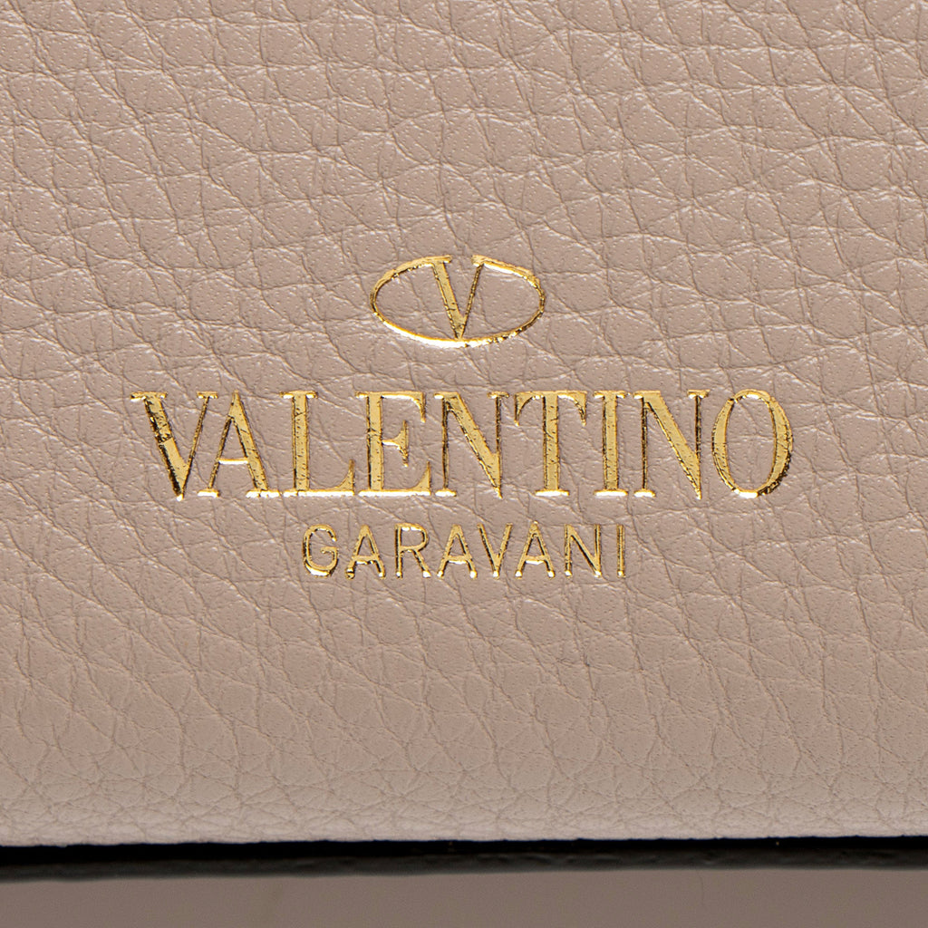 Valentino Grainy Calfskin Rockstud Flap Small Crossbody (SHF-yYGh00)