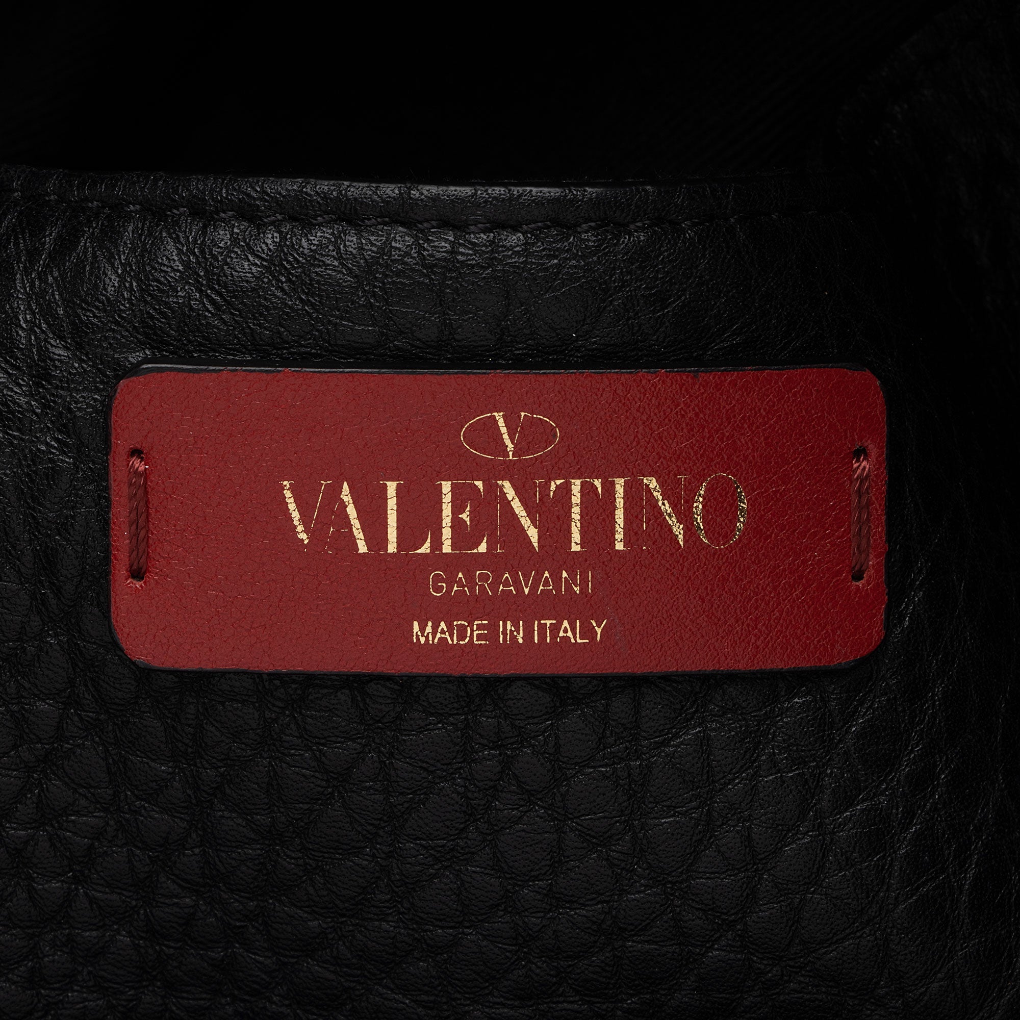 Valentino Grainy Calfskin Rockstud Hobo (SHF-koVIVI)