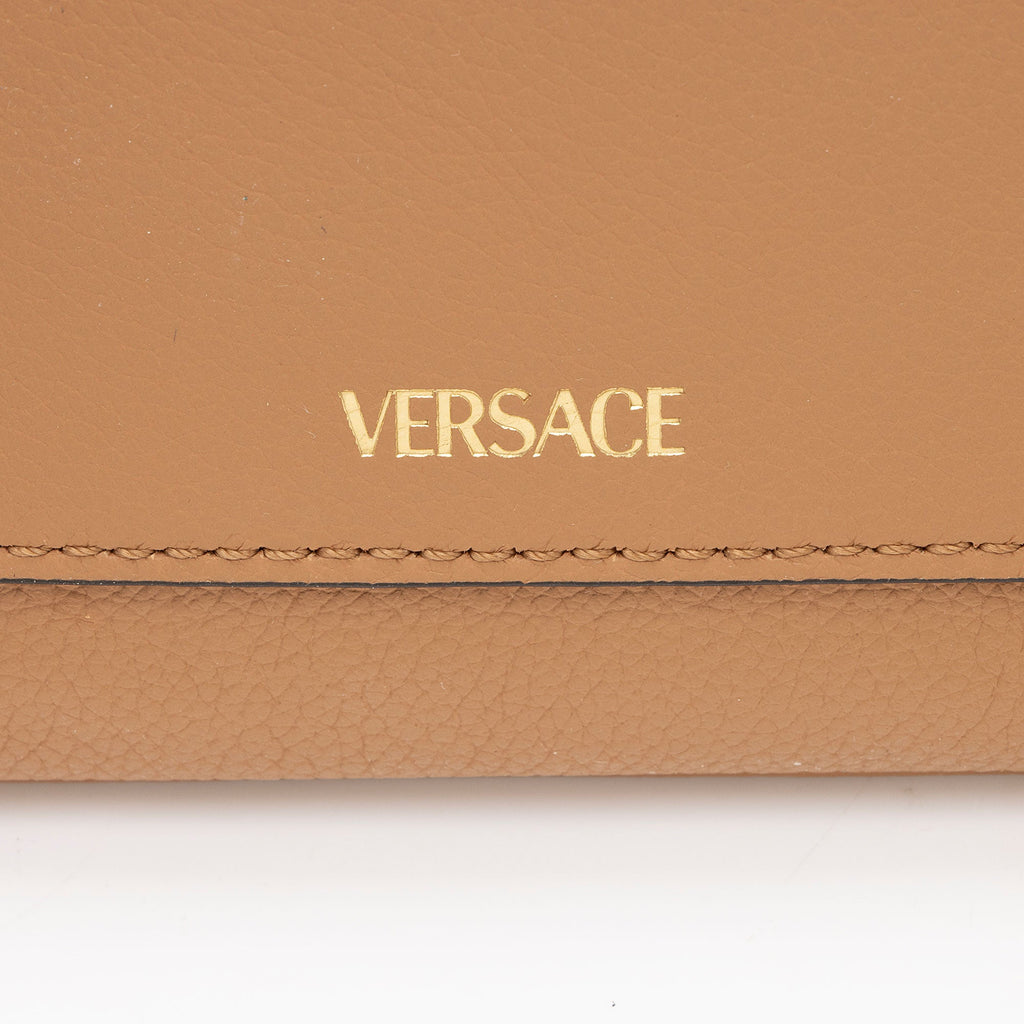 Versace Calfskin Medusa Wristlet (SHF-bmnCxU)