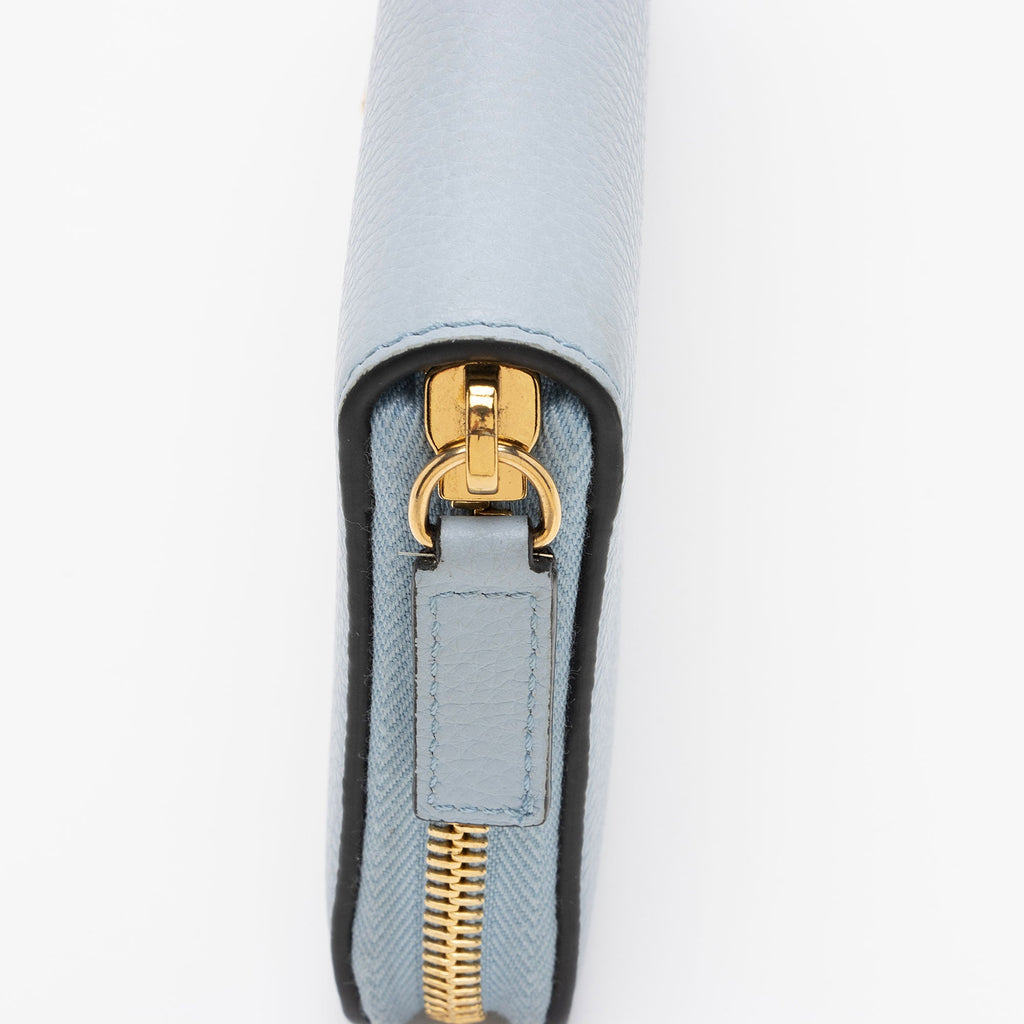 Versace Calfskin Virtus Zip Around Wallet (SHF-dvup03)