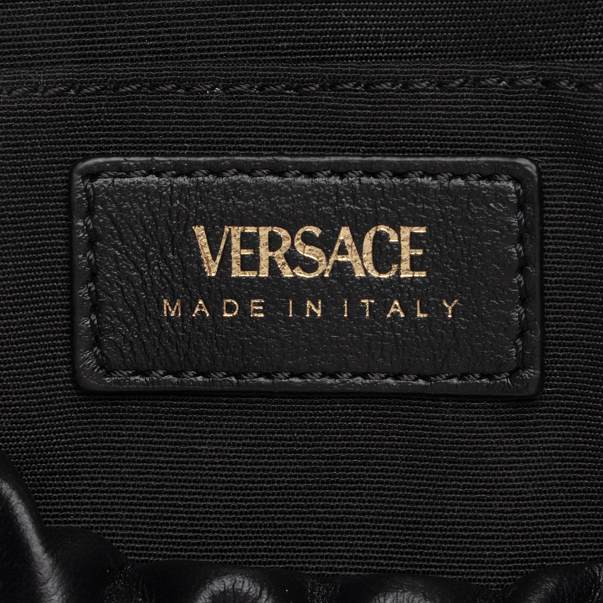 Versace Quilted Smooth Calfskin Le Medusa Small Bucket Bag (SHF-W0OUZR)