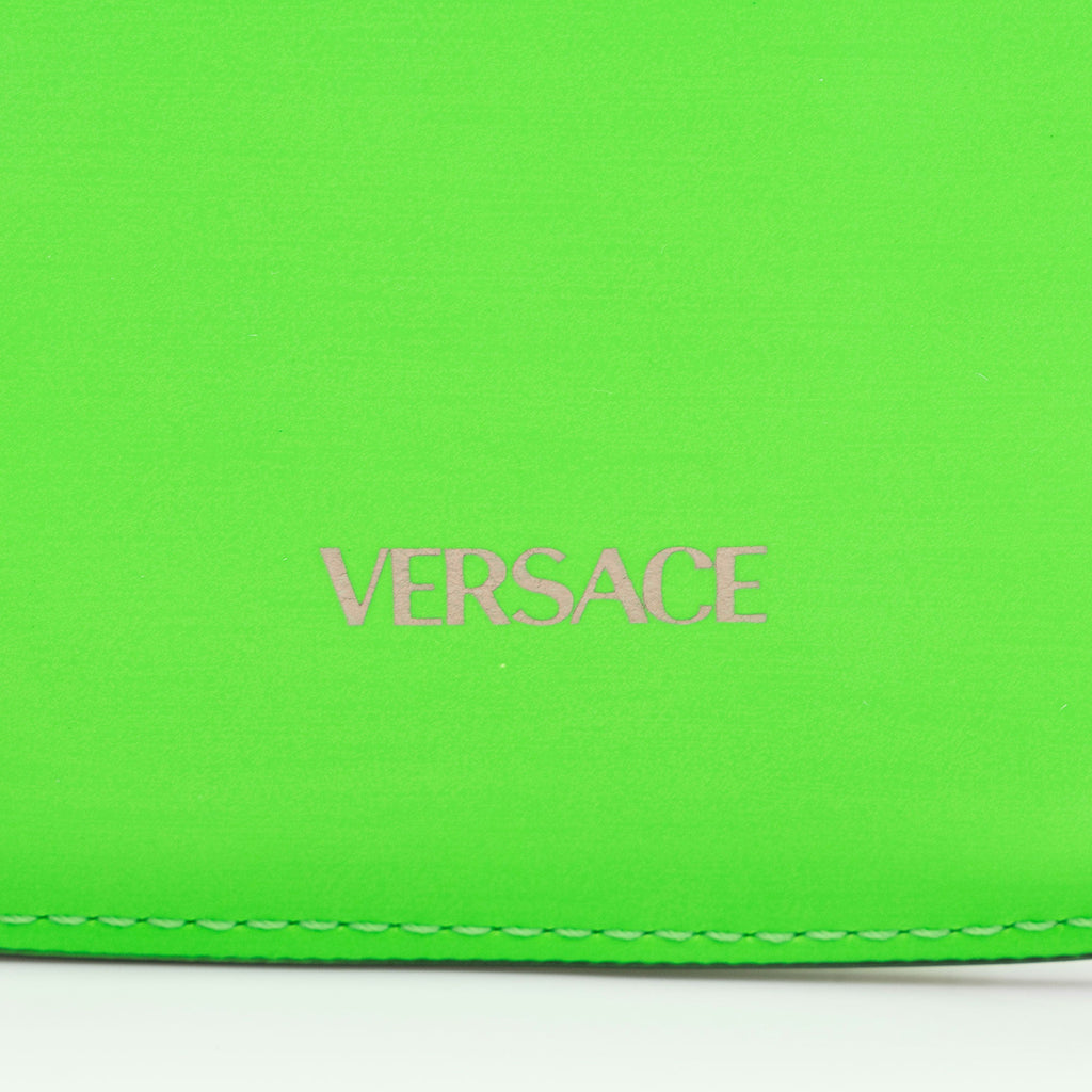 Versace Rubberized Calfskin Medusa Key Pouch (SHF-Mt3lcU)