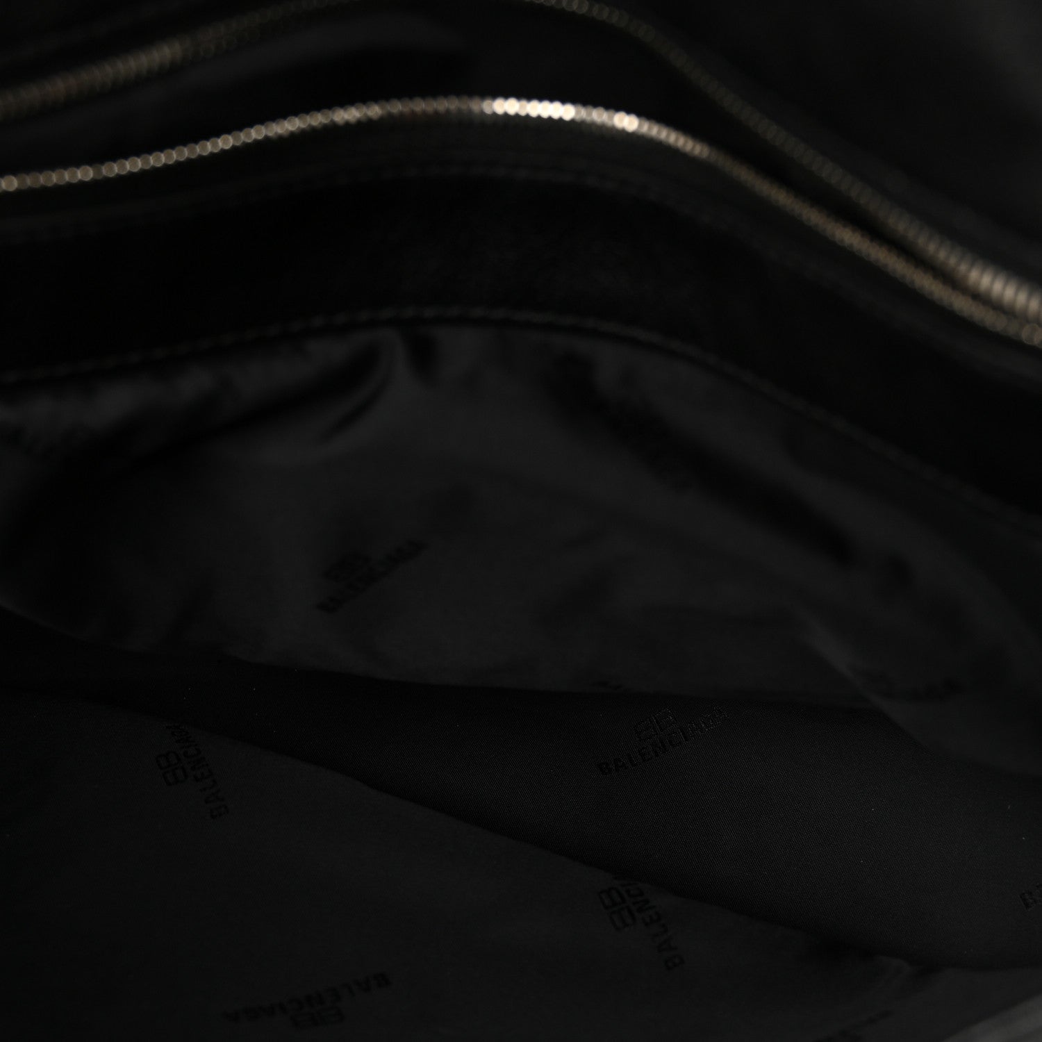 Balenciaga Calfskin Medium Modu Shoulder Bag Black