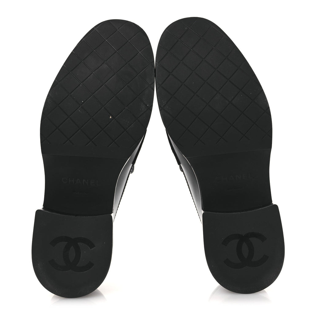 Chanel Calfskin CC Platform Loafers 38 Black