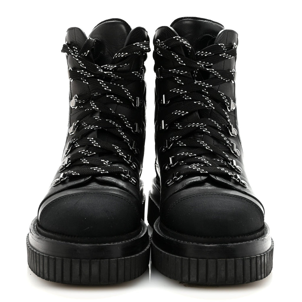 Chanel Calfskin Grosgrain Quilted Lace Up Boots 38.5 Black Grey