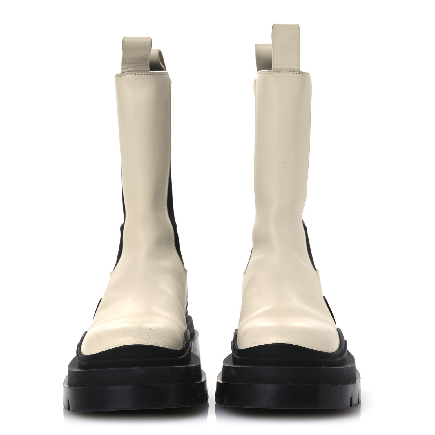 Bottega Veneta Calfskin The Tire Chelsea Boots 39 Sea Salt Black