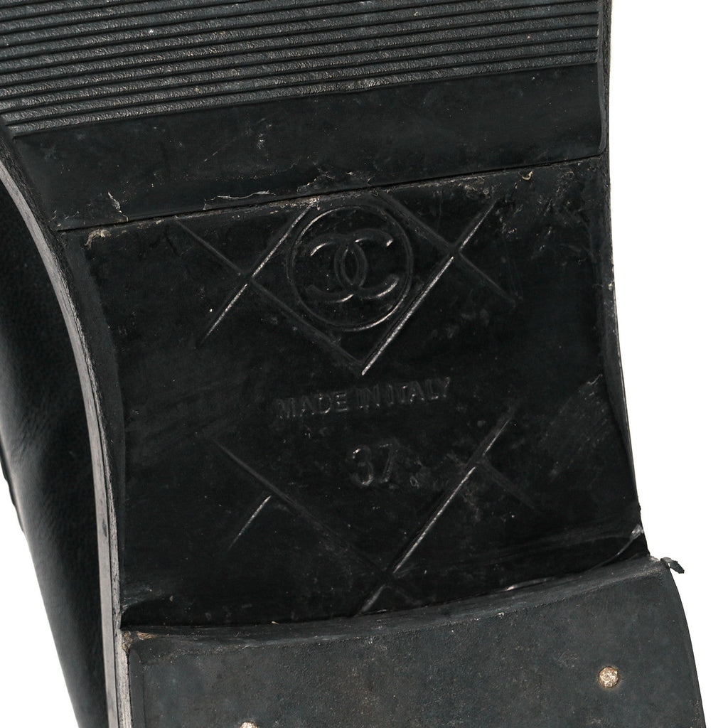 Chanel Lambskin Quilted CC Turnlock Loafers 37 Black