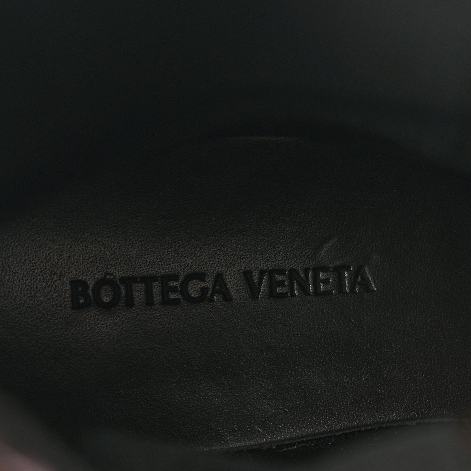 Bottega Veneta Calfskin The Tire Chelsea Boots 39 Black Hollyhock